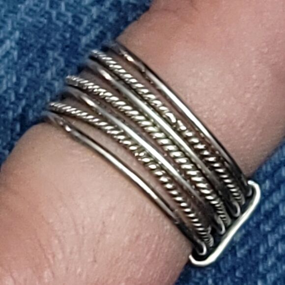 925 Sterling Silver Layering Ring Size 4 - Picture 4 of 7